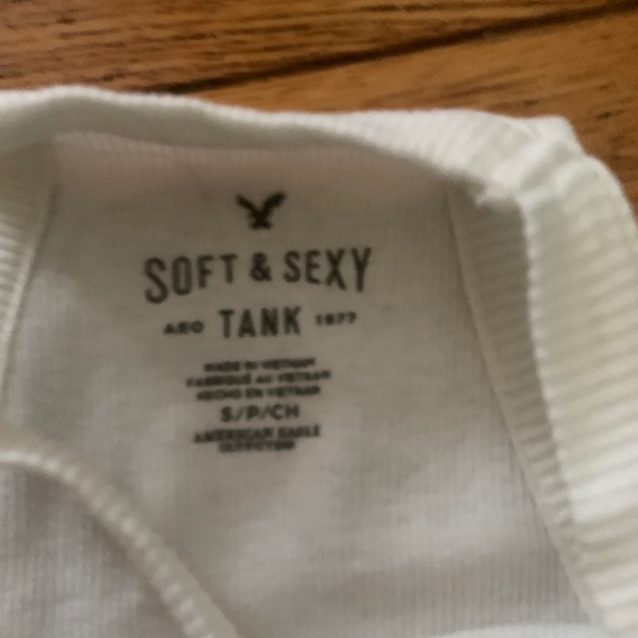 Halter Top - Picture 3 of 3